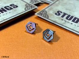 薬理凶室ピアス(ステンレス製)