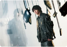 灰とカセットテープ:リフレイン アクリルフォトスタンド 佐藤祐吾