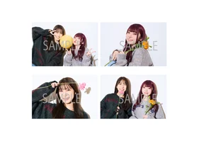 峯田茉優は香里有佐と仲良くなりたい！ 宣材写真撮影記念グッズ ブロマイド4枚セット ver.C