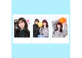 峯田茉優は香里有佐と仲良くなりたい！ 宣材写真撮影記念グッズ チェキ風ブロマイド3枚セット ver.A