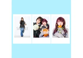 峯田茉優は香里有佐と仲良くなりたい！ 宣材写真撮影記念グッズ チェキ風ブロマイド3枚セット ver.C