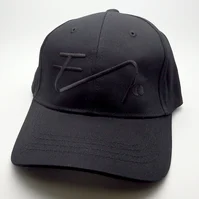 ひっそり生きるモブの刺繍キャップ(ブラック)